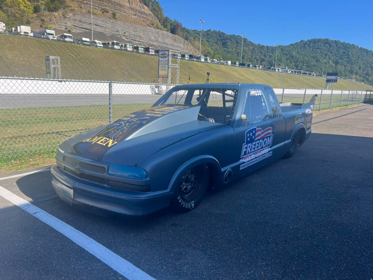 Lee Motorsports S10 drag truck at Bristol, photographed by Strange Engineering