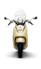 Load image into Gallery viewer, Lance Cali Classic 50 - 49cc Gas Scooter - Lee Motorsports