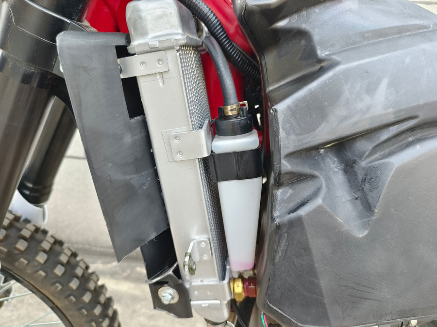 TrailMaster TM38E 300 EFI Dirtbike 31hp, 6-Speed Manual, Liquid Cooled