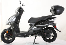 TrailMaster Trophy 150cc Street Scooter