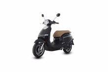 TrailMaster Turino 150cc Street Scooter, 12" Wheels