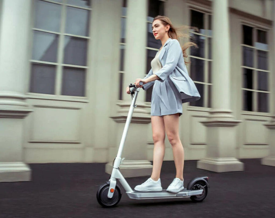 Okai Neon 36v 250w Lithium Electric Scooter White - removable battery p0ack, front hub motor, cruise control, 3 speeds