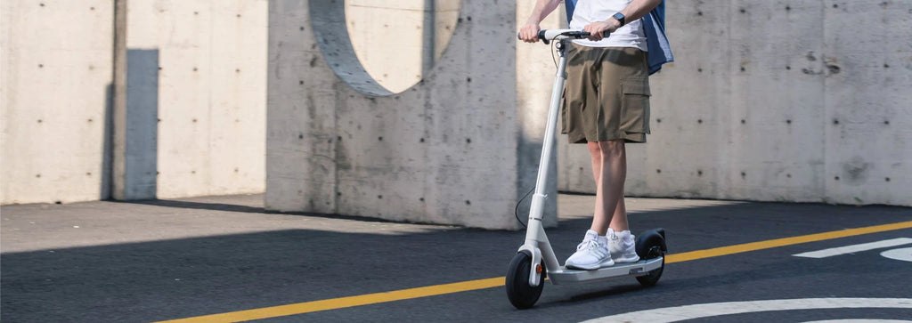 Okai Neon 36v 250w Lithium Electric Scooter White - removable battery p0ack, front hub motor, cruise control, 3 speeds